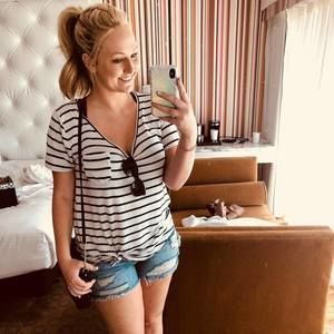 Meet your Posher, Jaycie